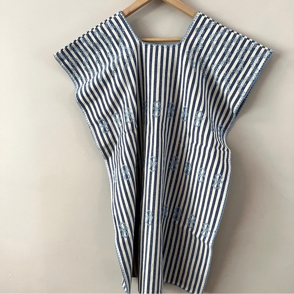 Tuckernuck Blue Stripe Mini Sullivan Embroidered Canvas Caftan Ladies medium - Picture 4 of 8